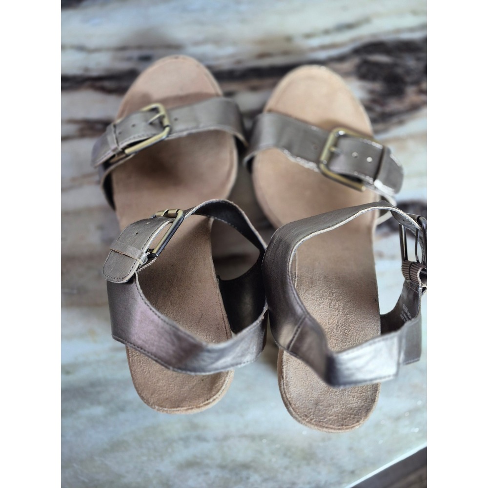 Aerosoles Mega Plush Bronze Metallic Cork Wedge Sandals Size 9.5M Vacation Boho - Picture 4 of 11